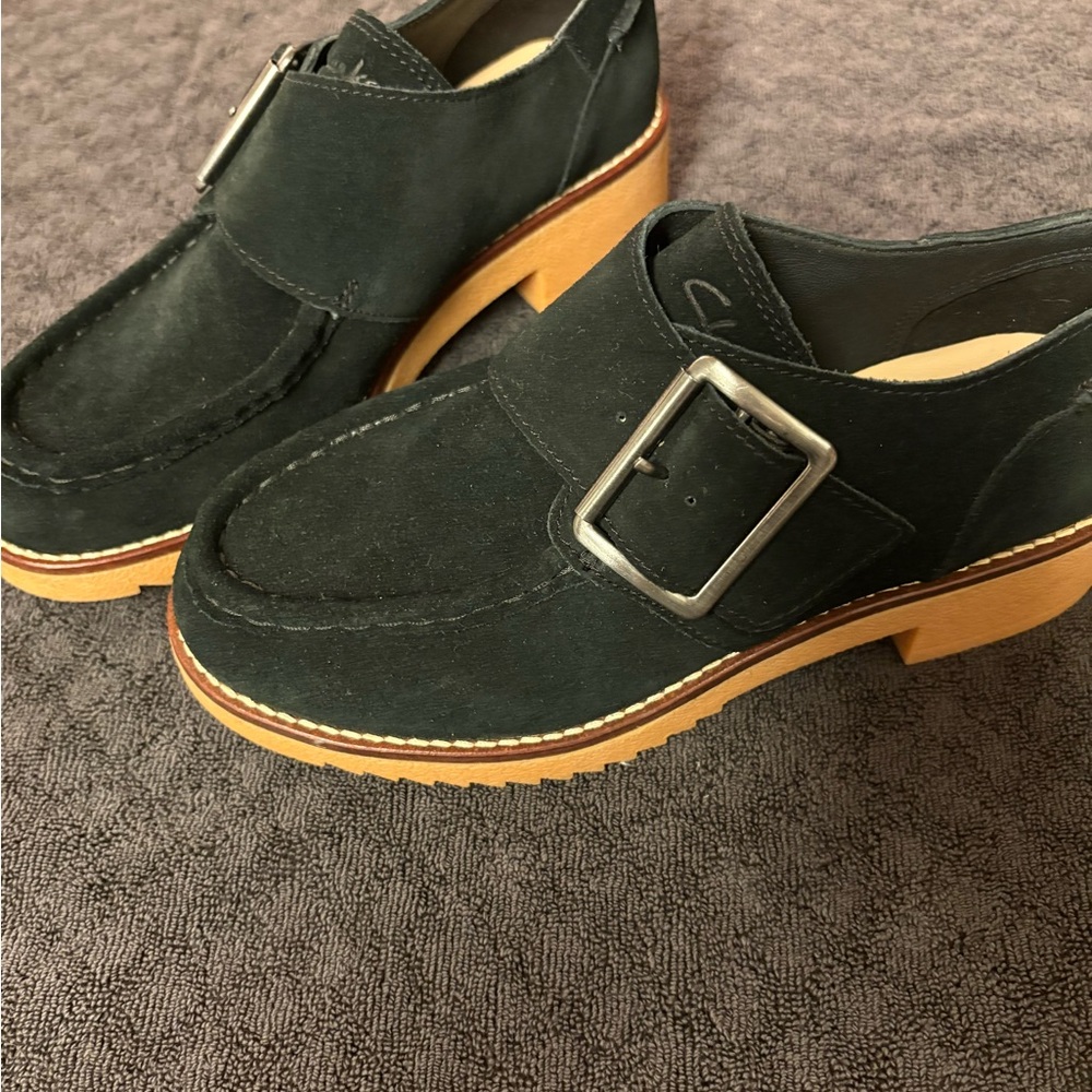 Clark Women’s Black Suede Shoes, with Chunky Rubber Sole and Buckle. Size 6 1/2 - Picture 6 of 16